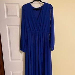 NWT Lulus LS Blue Maxi